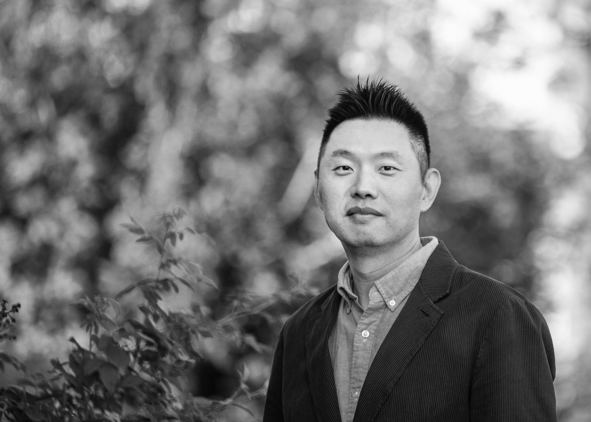 Joe Zhou Headshot